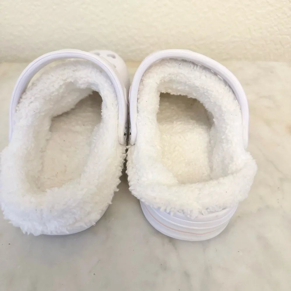 Koala‎ Fleece Lined White Clogs w/ Heart Vent Butterfly Jibets  Child Size 11